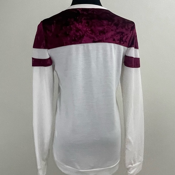 ZUTTER CREW NECK SOFT WHITE FLEECE SWEATSHIRT VELVET ACCENT SHOULDER & SLEEVES - Picture 4 of 9